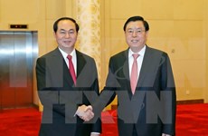 Presidente vietnamita dialoga con líderes chinos 