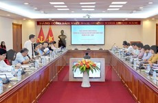 VNA fomenta cooperación con representaciones diplomáticas vietnamitas en extranjero 