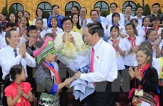 Presidente vietnamita pide aumentar la atención y protección de los niños 