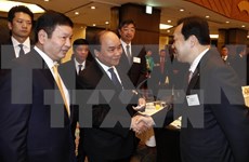 Premier de Vietnam se reúne con ejecutivos de empresas japonesas de tecnología informática