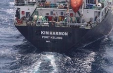 Seis personas desaparecidas en naufragio de barco petrolero en aguas de Malasia