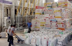 Entregan donación de arroz vietnamita a Cuba