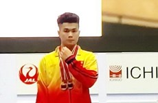 Vietnam gana oro en torneo juvenil de halterofilia en Japón  
