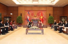 Presidente de Parlamento camboyano concluye visita a Vietnam 