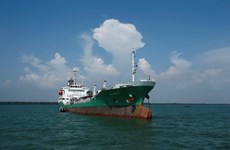 Piratas atacan a buque petrolero tailandés en Malasia
