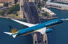   Vietnam Airlines recibe premios regionales por alta calidad de servicios aeroportuarios 