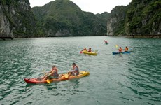 Provincia vietnamita modifica normas de actividades turísticas en Bahía de Ha Long