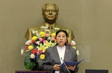 Presidenta del Parlamento laosian inicia visita a Vietnam