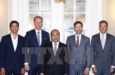 Premier vietnamita dialoga con inversores neerlandeses  