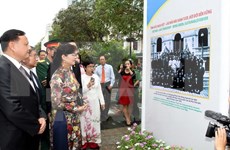 Inauguran exposición fotográfica sobre relaciones Vietnam-Laos
