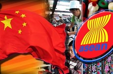 ASEAN y China acuerdan fortalecer cooperación en conectividad  
