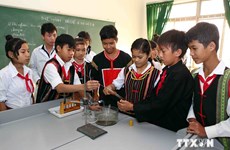 Provincias altiplánicas de Vietnam modernizan instalaciones escolares