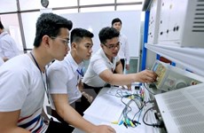 Vietnam impulsa investigación científica en universidades 