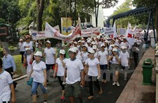 Más de cinco mil personas participan en caminatas benéficas por victimas de Dioxina