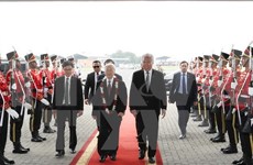 Inicia máximo dirigente partidista de Vietnam visita oficial a Indonesia
