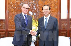 Recibe presidente vietnamita a embajadores salientes de Eslovaquia y Austria