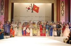 Vietnamitas participan en festival de trabajadores extranjeros en Sudcorea