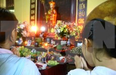 Habitantes de Ciudad Ho Chi Minh participan en ceremonia de gratitud Vu Lan