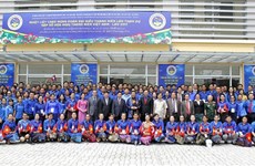 Uniones juveniles de Vietnam y Laos firman acuerdo de cooperación