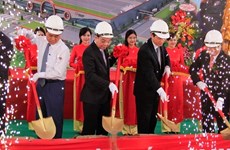 Inician construcción de primera fábrica de piezas de motores de aviones en Vietnam