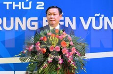 Foro Económico de región central de Vietnam debate conexión interprovincial