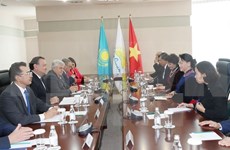 Impulsan cooperación entre partidos de Vietnam y Kazajstán