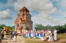 Celebran en Vietnam festival tradicional de etnia Cham