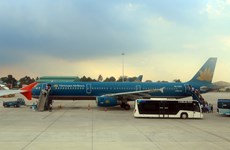Korean Air reconoce a firma vietnamita de de servicios de asistencia en tierra en aeropuertos