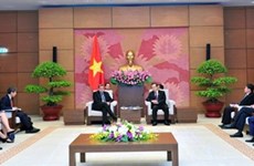 Vicepresidente del Parlamento de Vietnam recibe a vicepresidente de Exxon Mobil