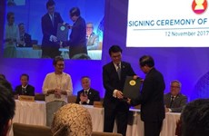 ASEAN y Hong Kong (China) firman acuerdos de comercio e inversión