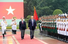 Presidente estadounidense, Donald Trump, finaliza visita a Vietnam