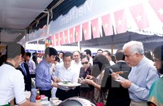 Productos vietnamitas acaparan especial atención del público en Food Expo en Kiev