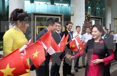 Presidenta del Parlamento vietnamita inicia visita oficial a Singapur 