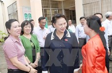 Presidenta de Parlamento vietnamita aclara dudas de votantes de Can Tho