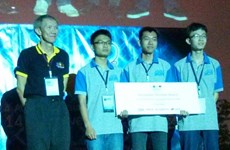 Nutrida participación en Concurso de programación de Asia