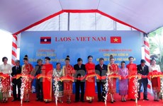 Ponen en operación en Laos imprenta obsequiada por Vietnam 