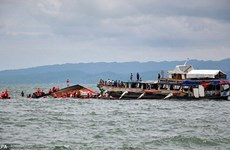 Naufraga en la costa de Filipinas un ferry con 251 personas a bordo