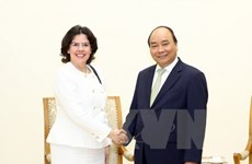 Dirigentes de Vietnam reciben a embajadora de Cuba