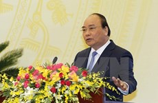 Premier vietnamita urge mayores esfuerzos por garantizar estabilidad financiera