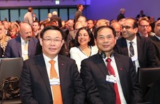 Vietnam activo en reunión Davos del FEM