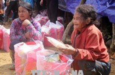 Vietnam distribuye arroz para apoyar a desfavorecidos en ocasión de Tet