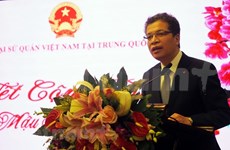 Cuerpo diplomático laosiano en China felicita a Vietnam en ocasión de fundación del Partido Comunista