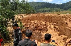 Indonesia: Avalancha deja cinco muertos y 18 desaparecidos