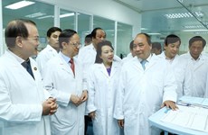 Premier de Vietnam destaca necesidad de un mayor desarrollo del sector de salud 