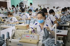 Exportaciones de confecciones textiles de Vietnam prevén alcanzar 34 mil millones de dólares