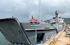 Vietnam entregó barco de desembarco logístico a Panamá