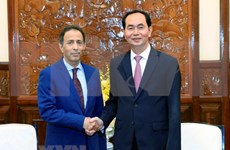 Presidente de Vietnam resalta nexos con Emiratos Árabes Unidos 