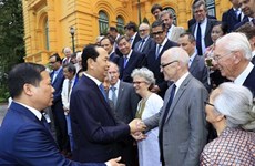 Vietnam presta atención al desarrollo de la ciencia, afirma presidente Dai Quang