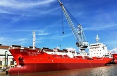 Vietnam entrega el primer barco carguero de seis mil 500 tonelada a Corea del Sur