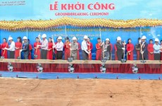 Inician construcción de mayor planta fotovoltaica de Vietnam